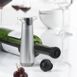 Trudeau Wine Pump and 2 Stoppers Trudeau Wine Pump and 2 Stoppers